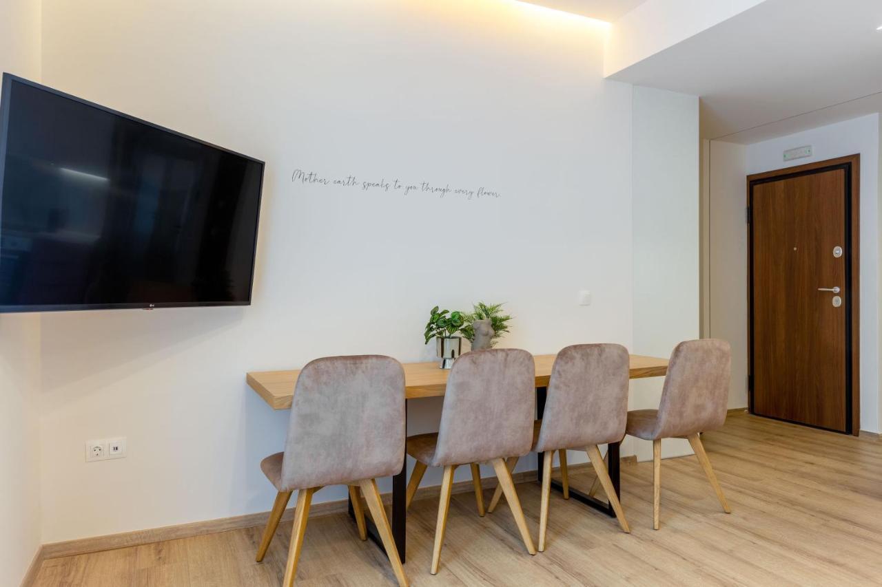 Io Suites Athens Exterior photo